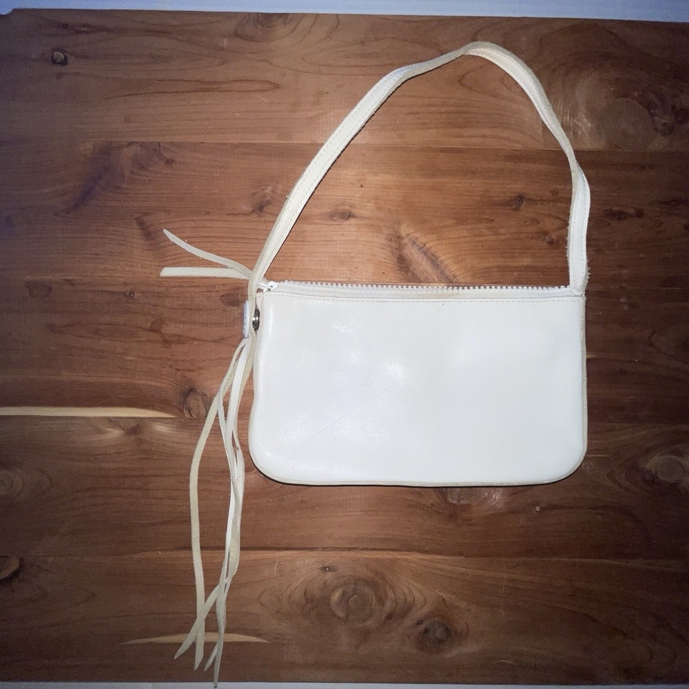 Vintage Y2K Gap white Leather Clutch Wristlet Fringe Wallet Bag Purse